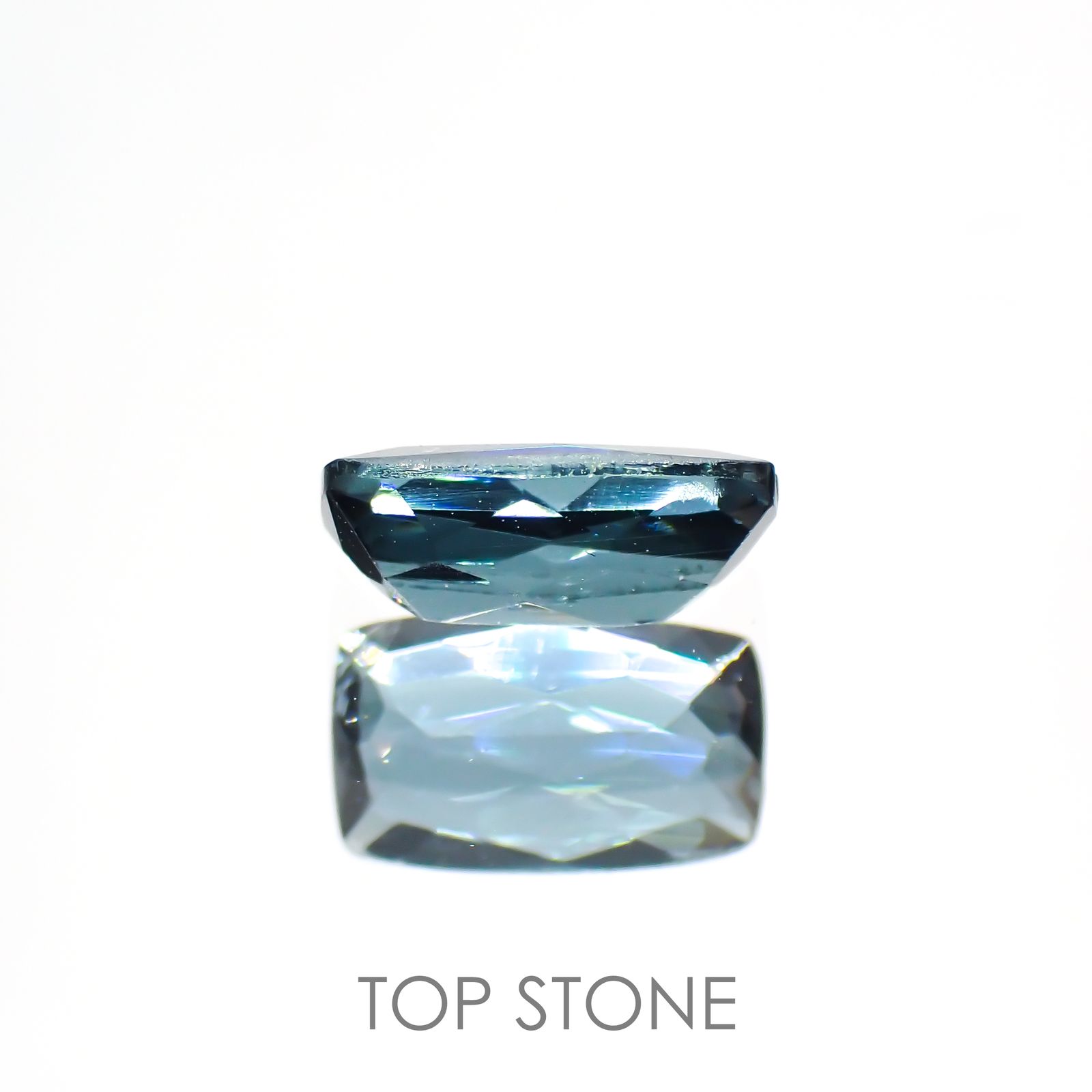 インディゴライト(宝石名ブルー・トルマリン/別名インディゴライト