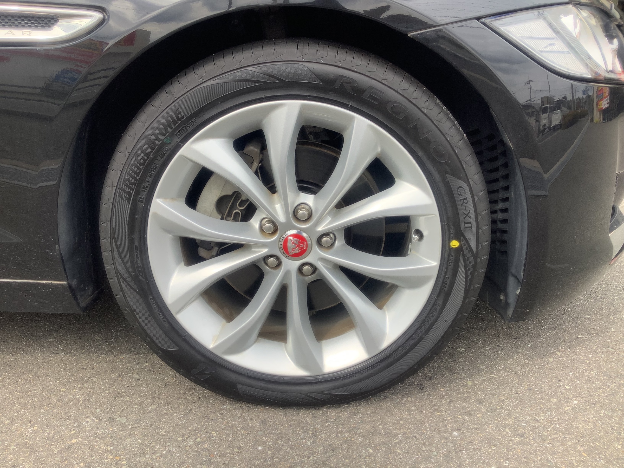 ジャガー - XF - REGNO GRXⅡ 245/45R18 | 店舗おススメ情報 | タイヤ