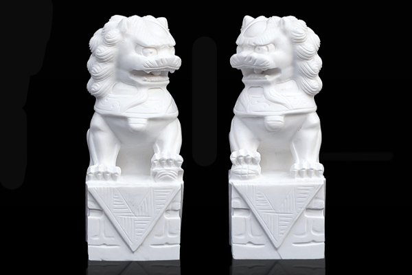 精雕汉白玉正脸石狮子20-35厘米（对）-墓地石狮子-天顺祥殡葬官网