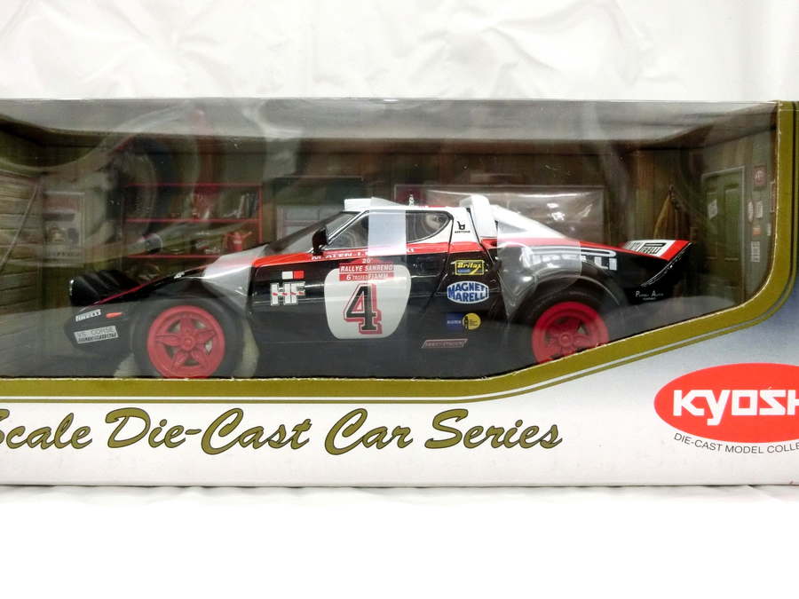 京商1/18 ランチア ストラトス ラリー (ピレリ) '78 サンレモ No.4が