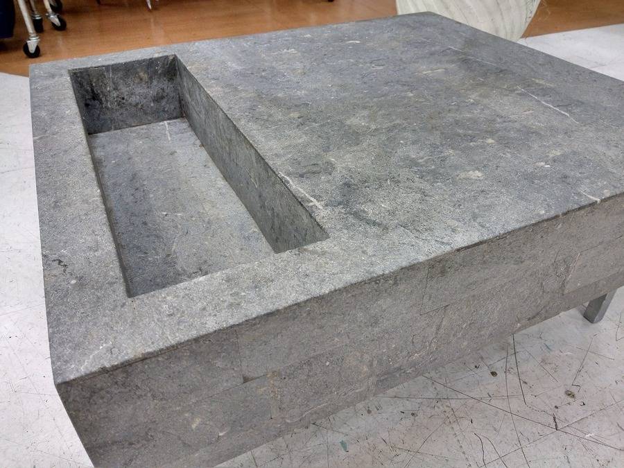 素材はストーン！HUKLAのセンターテーブルが入荷いたしました｜2018年