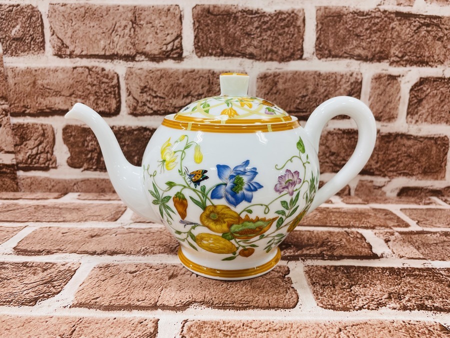 HERMES(エルメス)のシエスタシリーズの食器が多数入荷いたしました