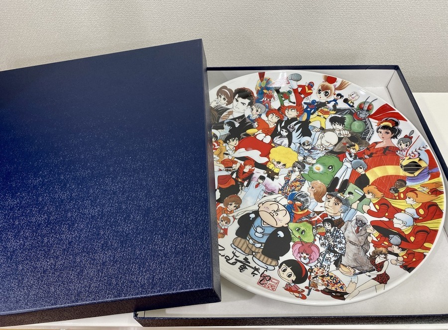 ファン必見！！！】石ノ森章太郎「七回忌記念製作飾皿」をご紹介