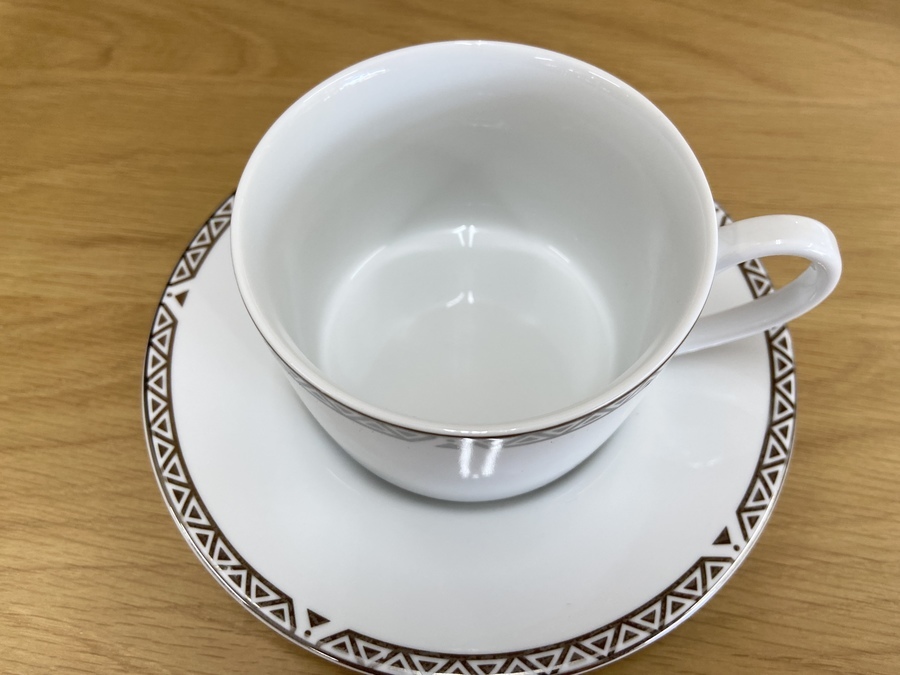 ROYAL DOULTON/ロイヤル ドルトン】”PLATINUM/プラチナ”のカップ