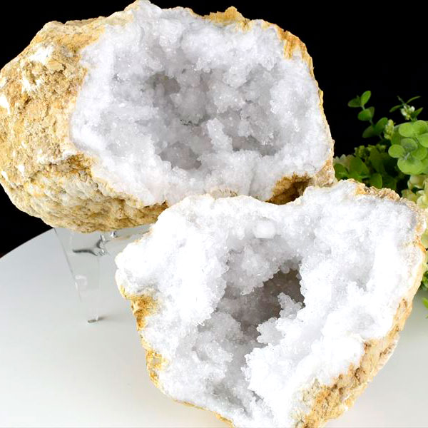 ジオード（水晶ジオード）ペア｜割れているジオード｜大きめサイズ