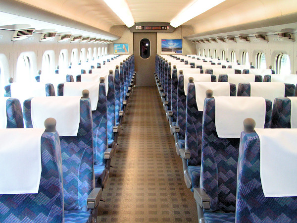 700系新幹線 - 日本の旅・鉄道見聞録