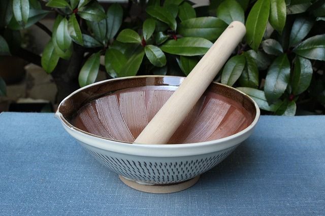 福岡県小石原で作陶されている宝山窯さんのとびかんな片口すり鉢大