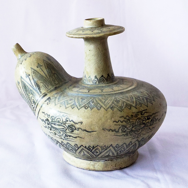 宋胡録水指｜特選画廊｜ヨコタ博物館