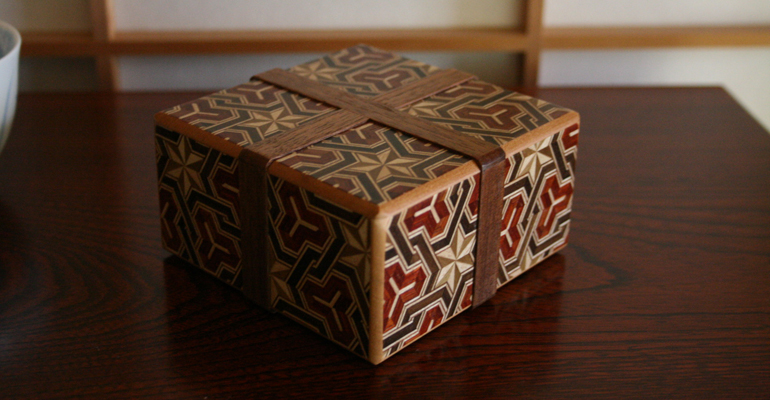 からくり箱 箱根 寄木細工 いづみや