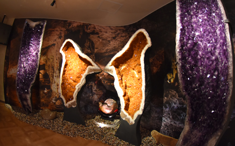 甲州天然石工房 彩石の蔵／富士の国やまなし観光ネット 山梨県公式観光情報