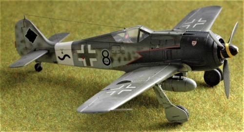 プラモ】タミヤ 1/48 「フォッケウルフFw190A-8/R2」 | やすりとのり