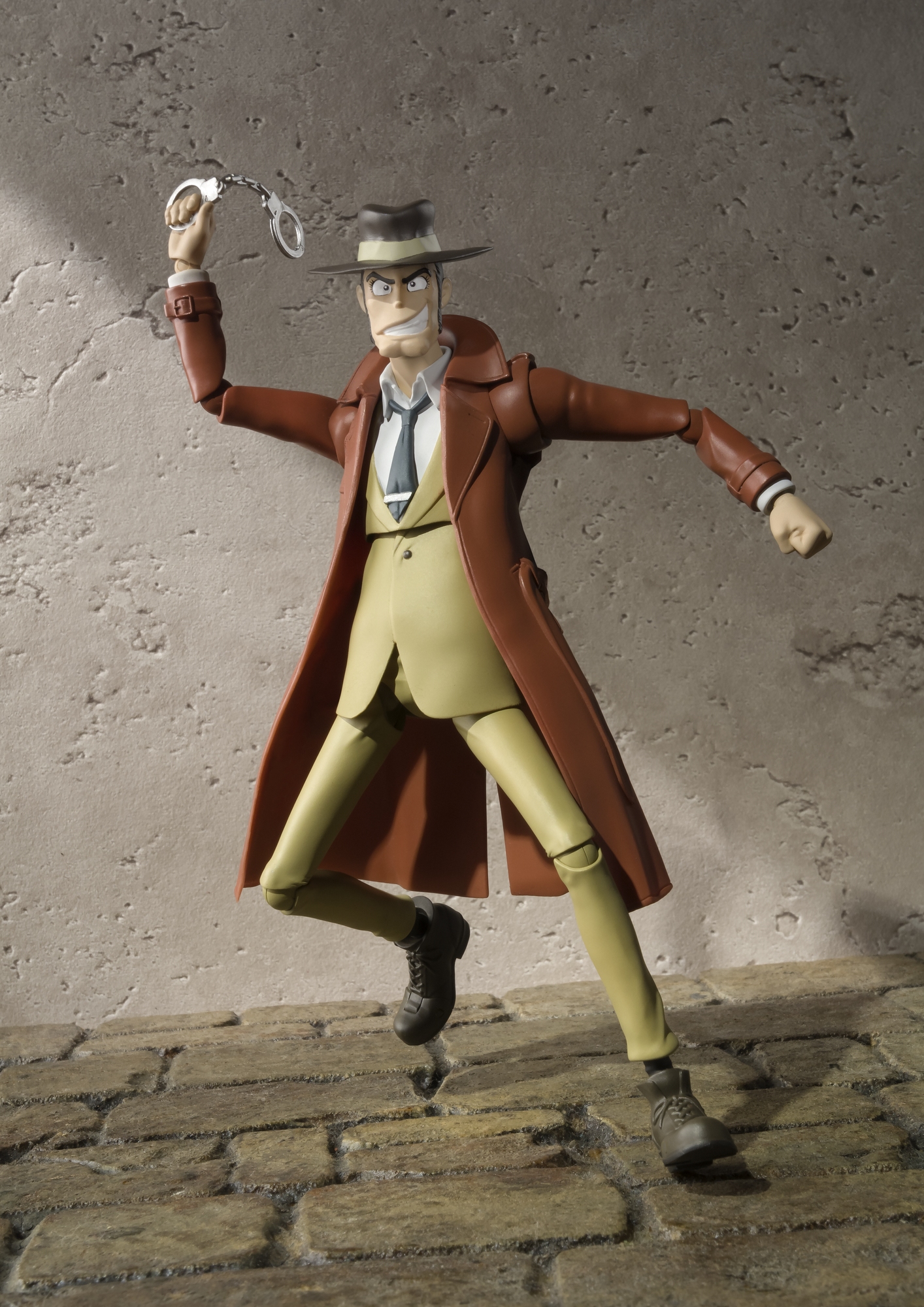 やだかっこいい…銭形警部と次元大介が可動式フィギュアになったよ