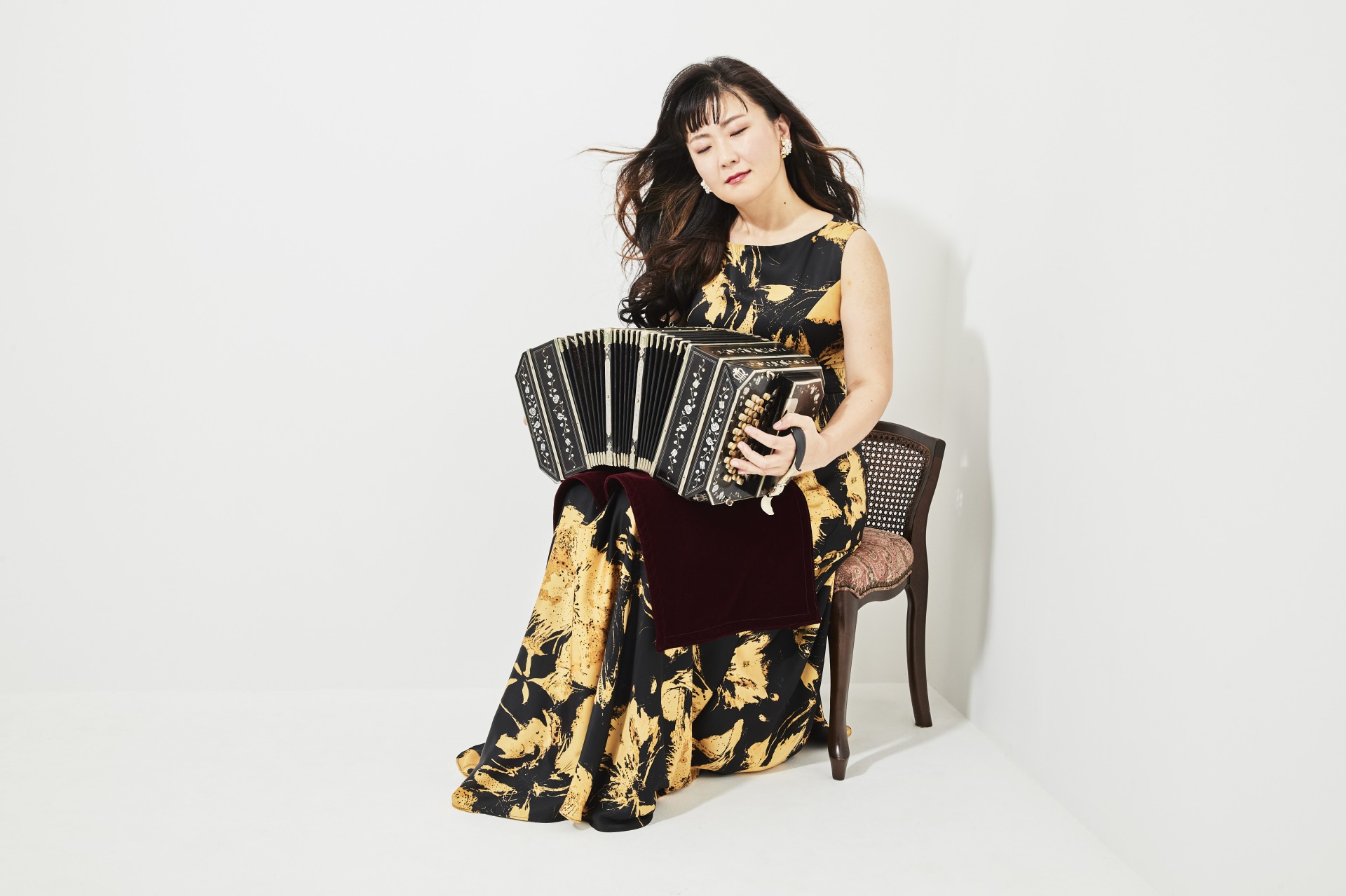 プロフィール → 世界が認めたバンドネオン奏者 ｜川波幸恵