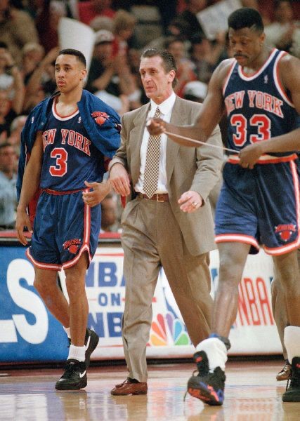 10月16日(土)よりWEBショップにて、新作MADSAKIエディションサイン入り