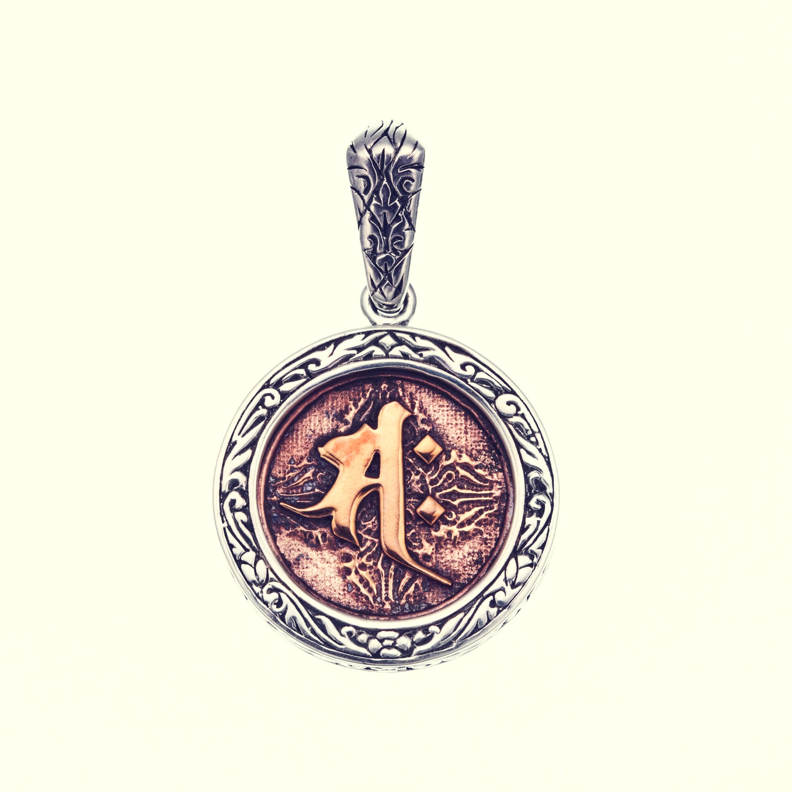 SQ2048_0000s_0005___Y_1600x.