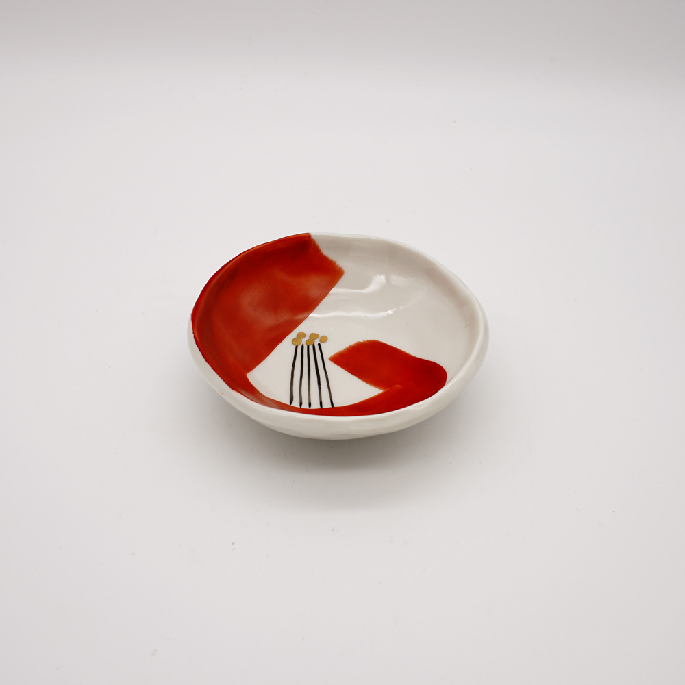 LP-5A 赤椿 小皿 – 美濃焼・呉須赤絵・テーブルウェアの通販サイト｜蔵珍窯