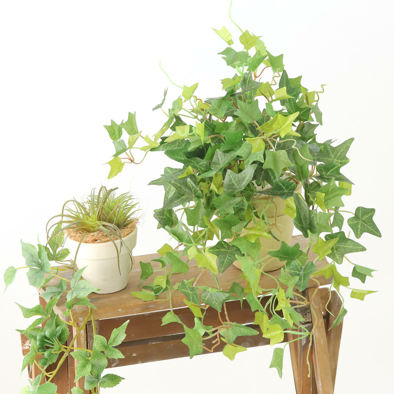 No8407 フェイクグリーン 「表情のちがう3つの葉で彩る × 並べるだけで