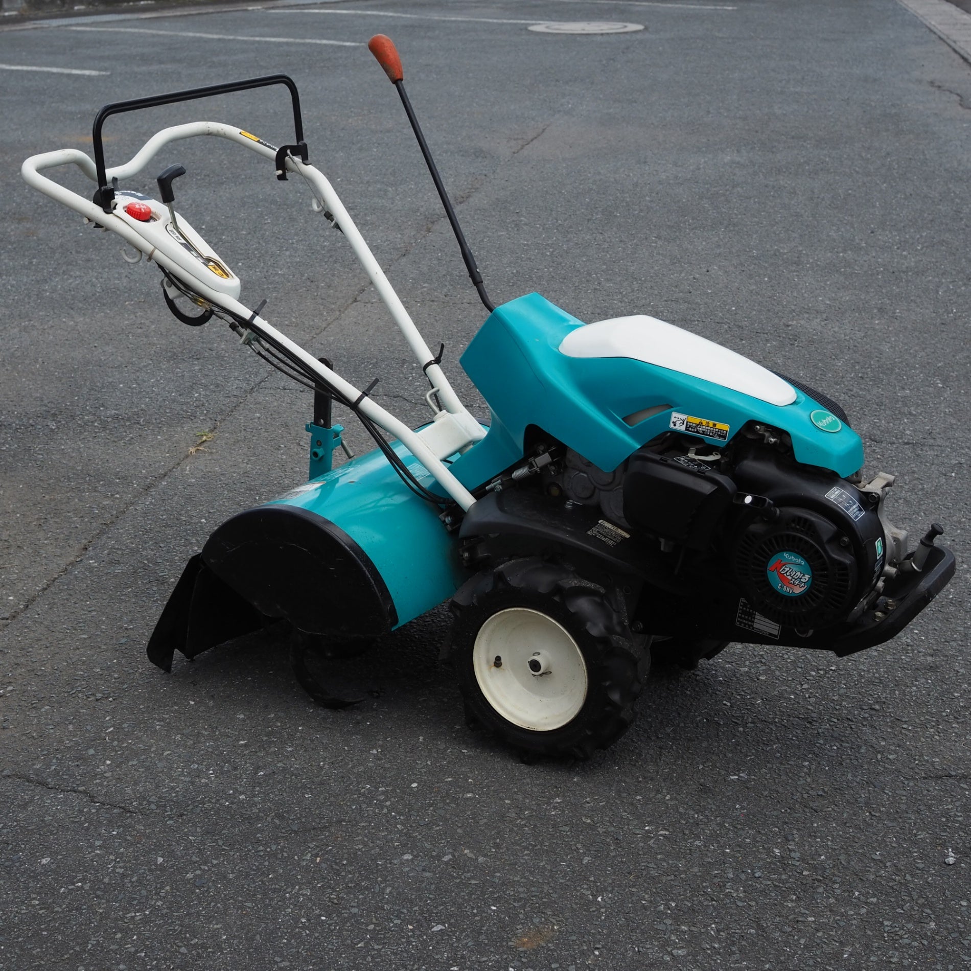 中古品 / 店頭受取り限定】クボタ/kubota ミニ耕運機「菜」 TRS60