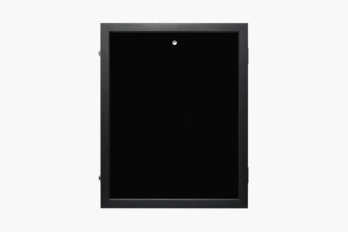 前開き式ユニフォームケース | 額縁メーカー 株式会社アルナ