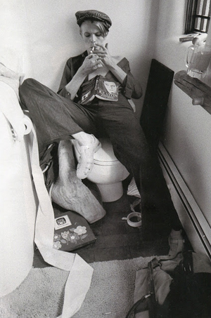 デヴィッド・ボウイ 60〜80年代のレア写真55枚をサイトVintage