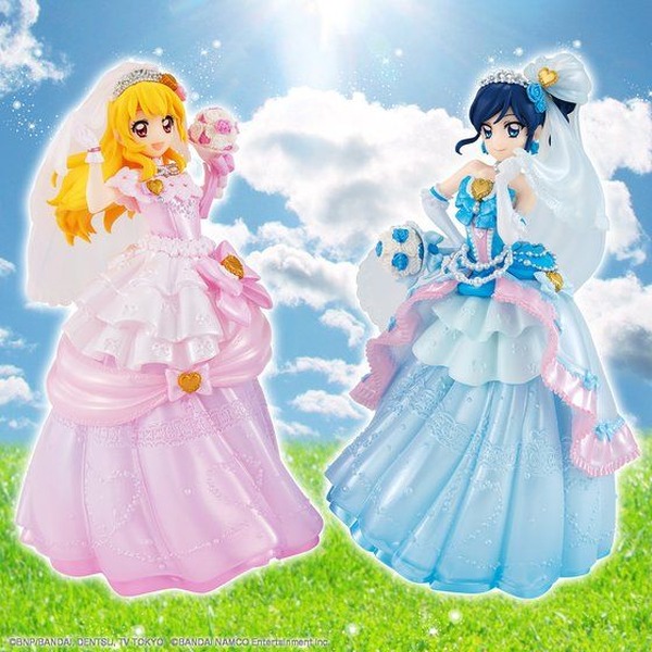 アイカツ！」星宮いちご＆霧矢あおい、キュートな花嫁衣装で立体化