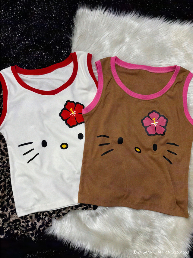 ハローキティ」大胆な褐色ビキニ姿がかわいい♪ SPINNSとのコラボ