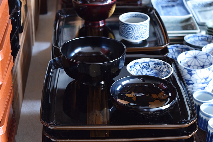 天然木製漆塗 象彦 霞蒔絵吸物膳 研ぎ出し金蒔絵 5客セット - 生活骨董