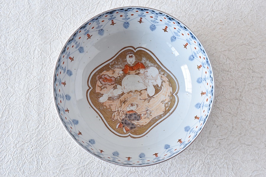 伊万里 色絵 布袋唐子図 瓔珞模様 三つ鉢 小 - 生活骨董と古布の
