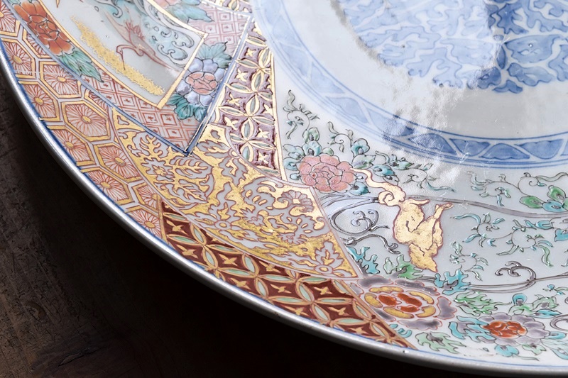 伊万里 色絵 唐獅子牡丹 波に鶴 46㎝ 大皿 - 生活骨董と古布の