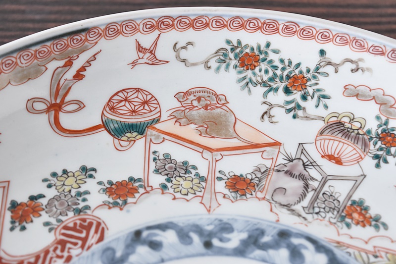 伊万里 赤絵 狛犬 唐獅子 菊花模様 尺皿 - 生活骨董と古布の