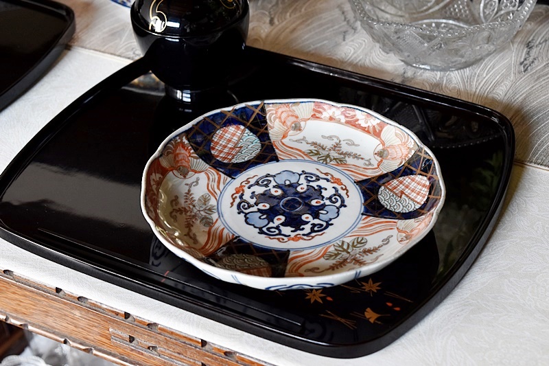 伊万里 色絵 桐に鳳凰 輪花型 七寸皿 - 生活骨董と古布のアンティーク