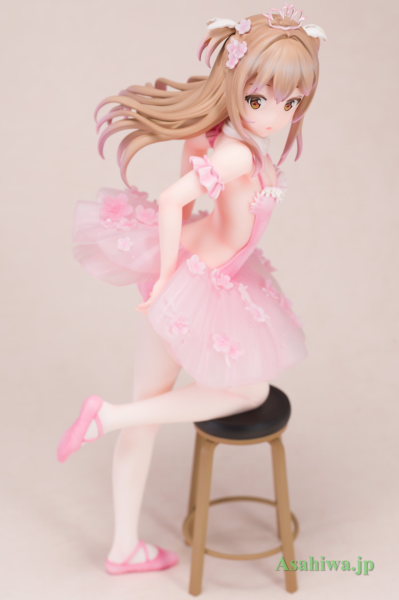 ユニオンクリエイティブ 後輩ちゃん Anmiイラスト フラミンゴバレエ団