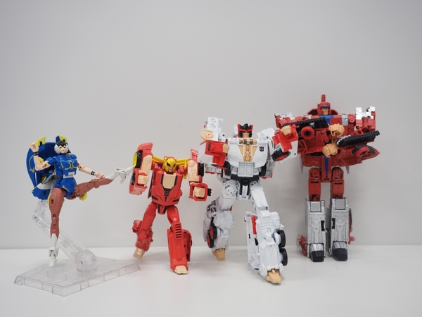 ストIIトランスフォーマー爆誕 俺より強い奴に変形するぞ - 週刊アスキー