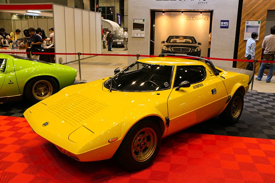 ランチア・ストラトス HFは、レプリカモデルが市販されるほど人気