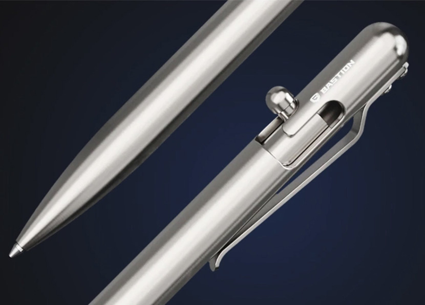 まさに一生モノ。ライフル銃のような”ボルトアクション”を採用した