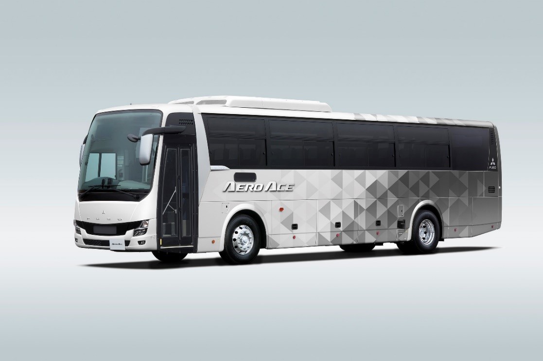 大型観光バス「エアロクィーン」「エアロエース」折戸仕様車の販売を
