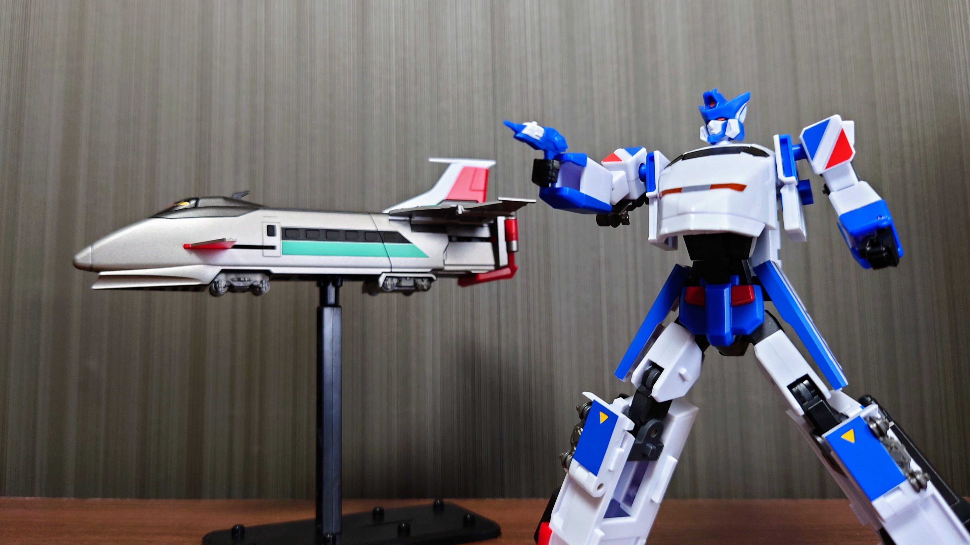 玩具レビュー】THE合体マイトガイン〜その1〜｜社 愁