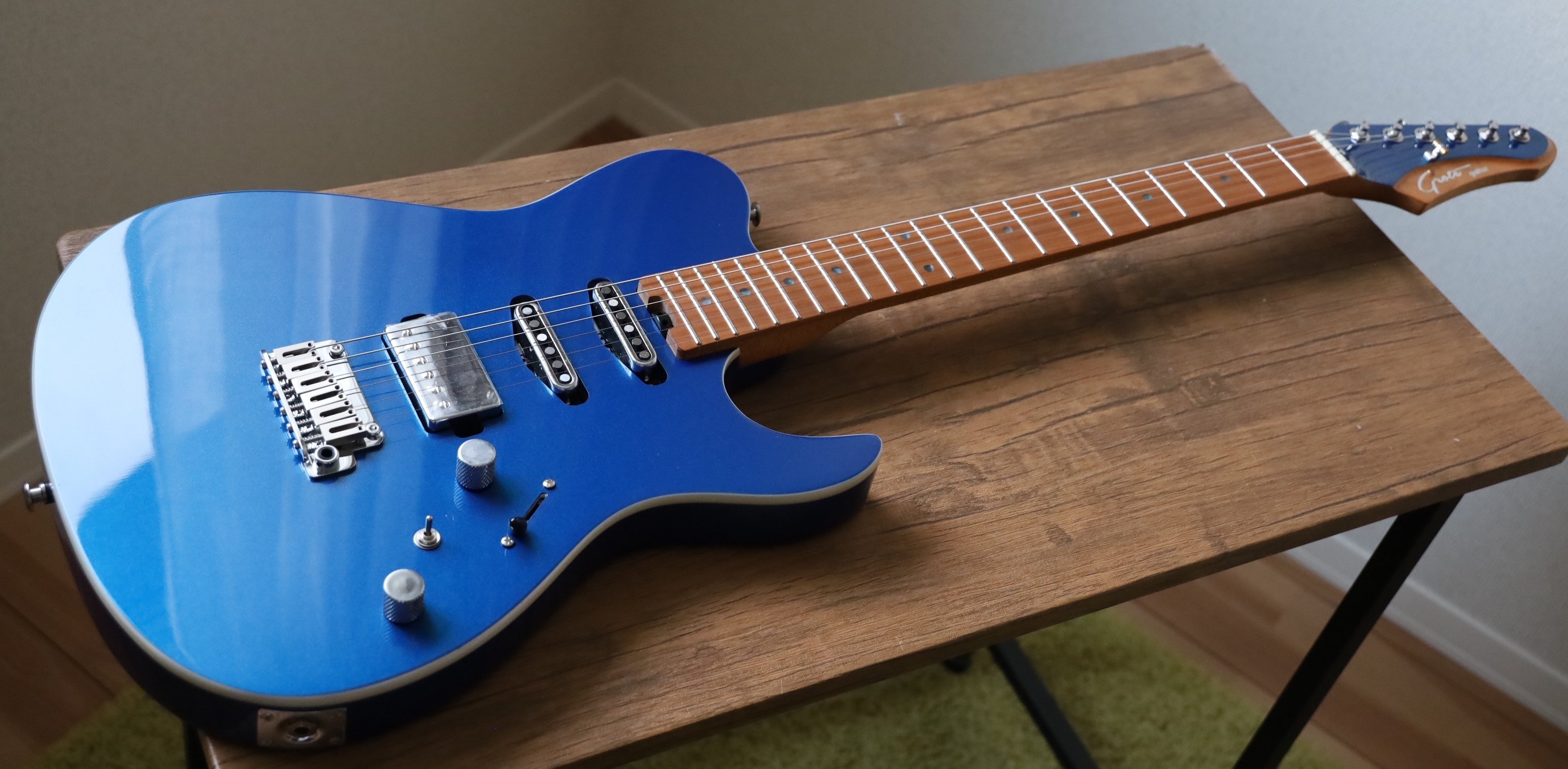 やばい]2万円台なのにローステッドメイプルにステンレスフレット Grote