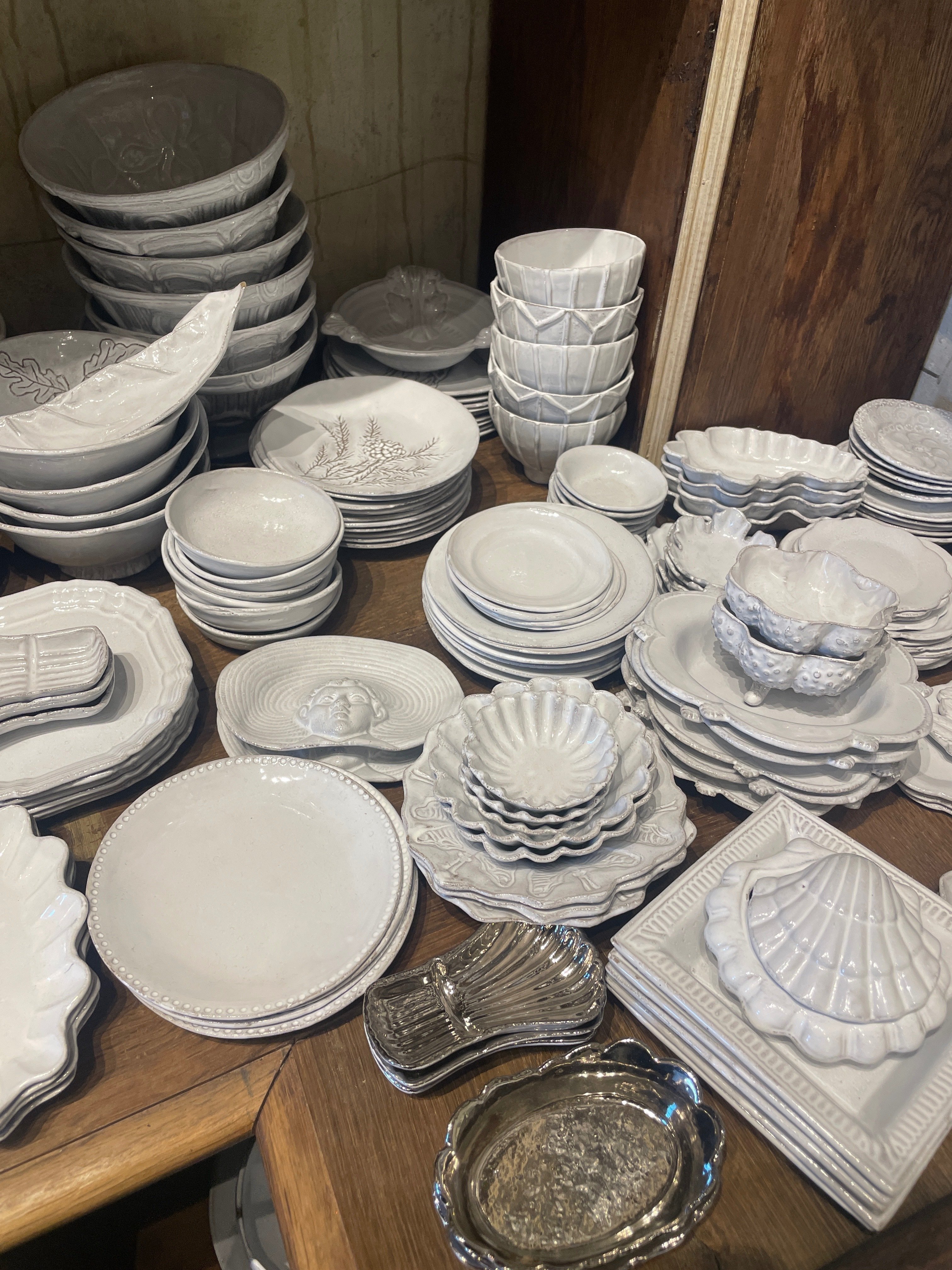 アスティエ・ド・ヴィラット（Astier de Villatte）：白の釉薬が美しい