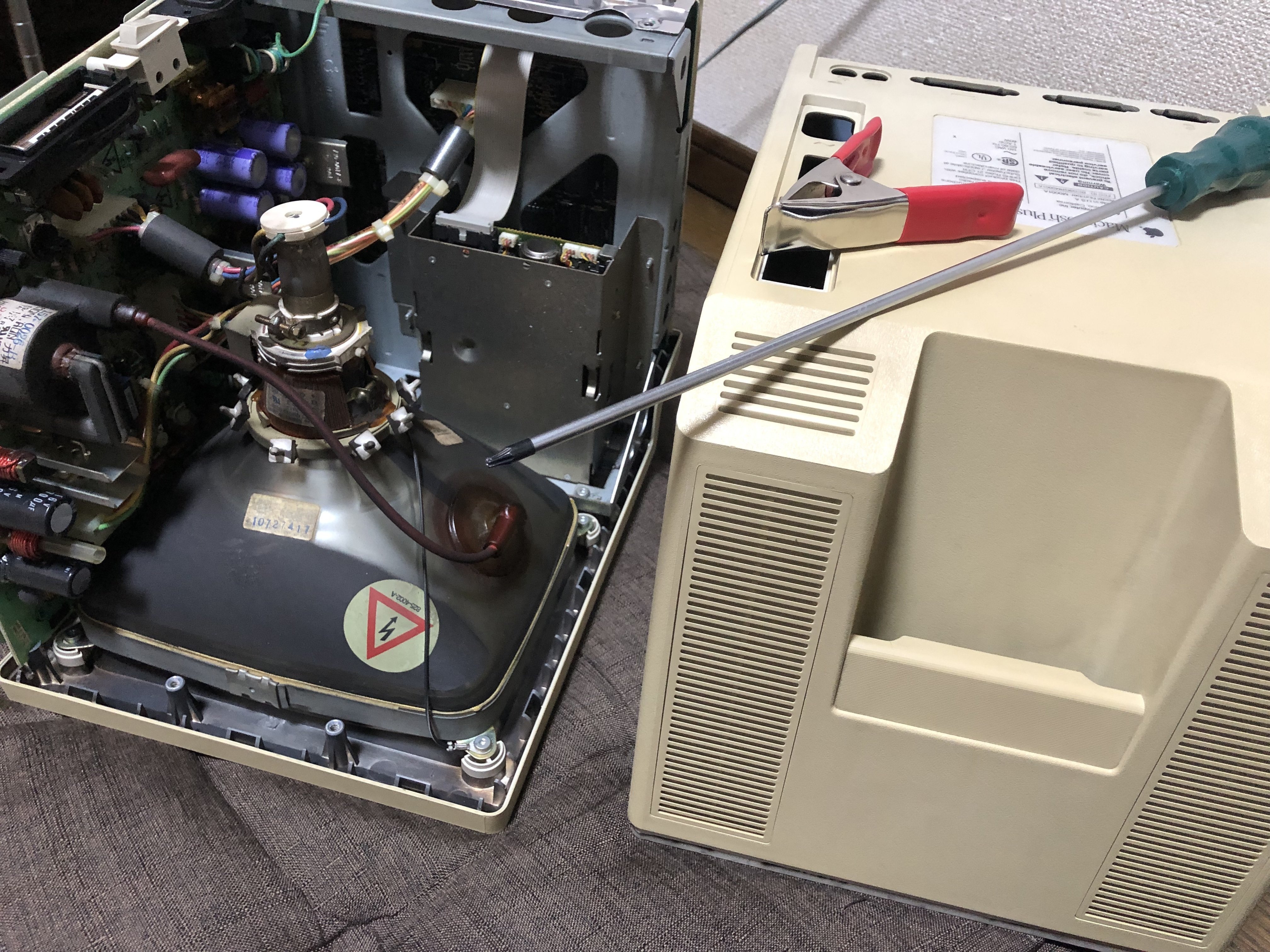 Macintosh Plus 修理！ Part 1｜Tookato