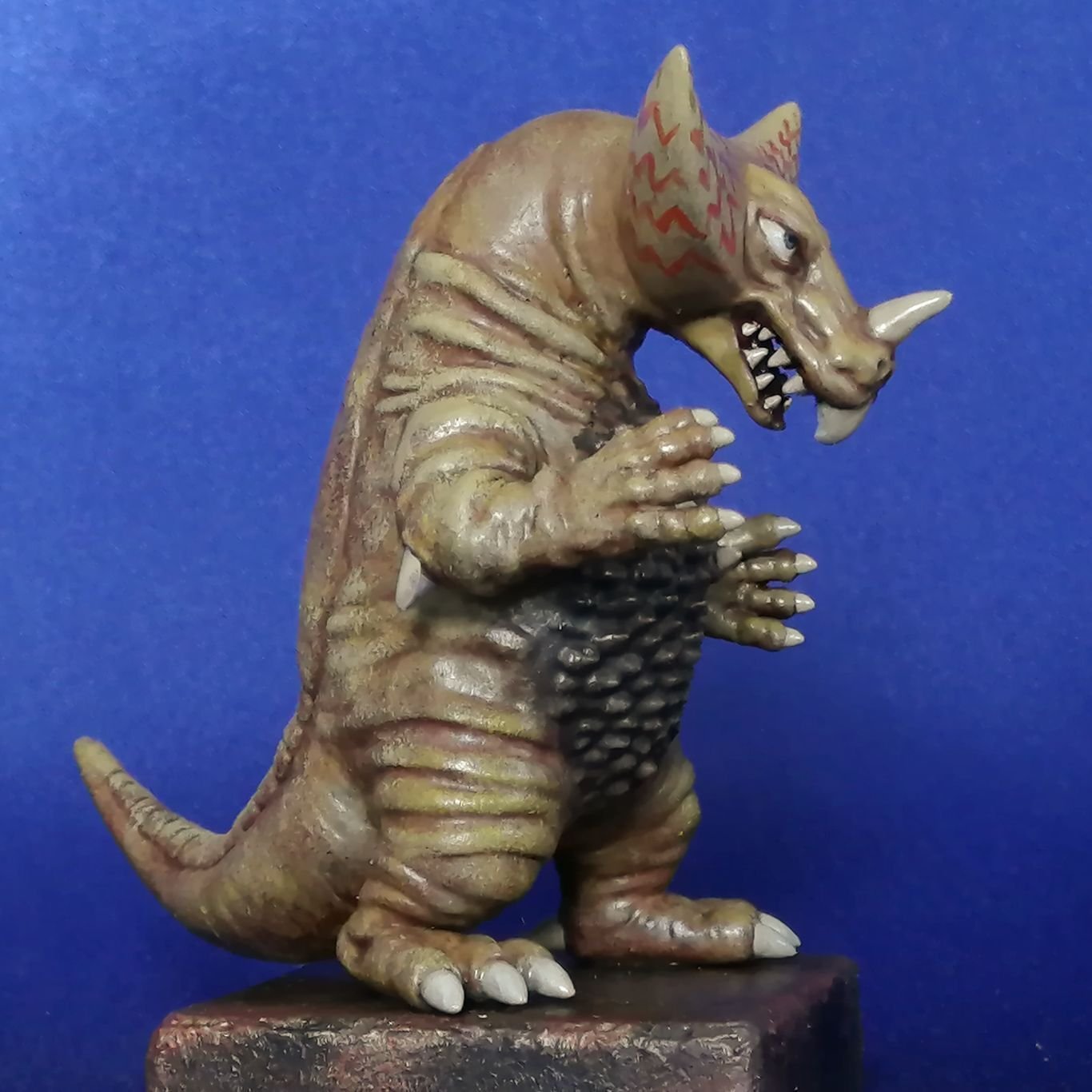 ゴモラ（デフォルメ）｜nagarin