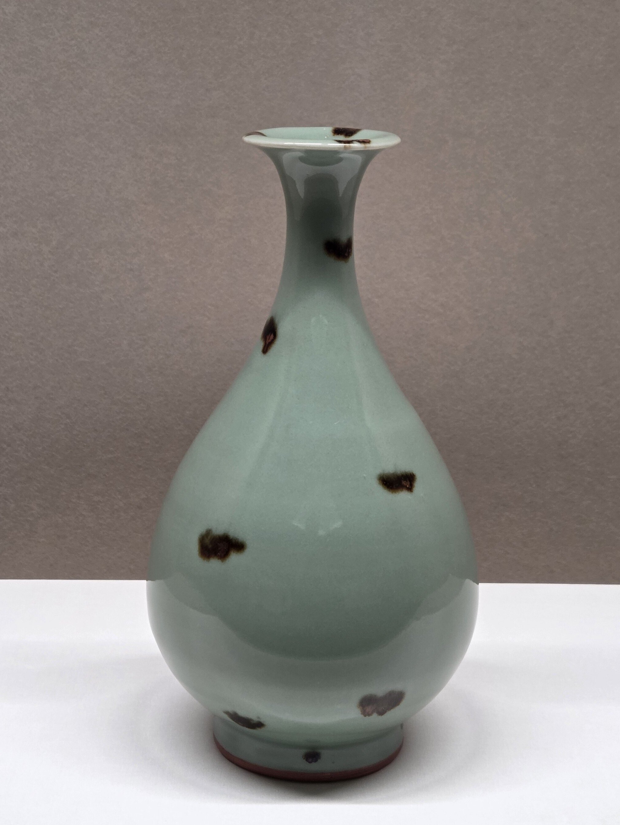 安宅コレクションの飛青磁花生｜iogimachi