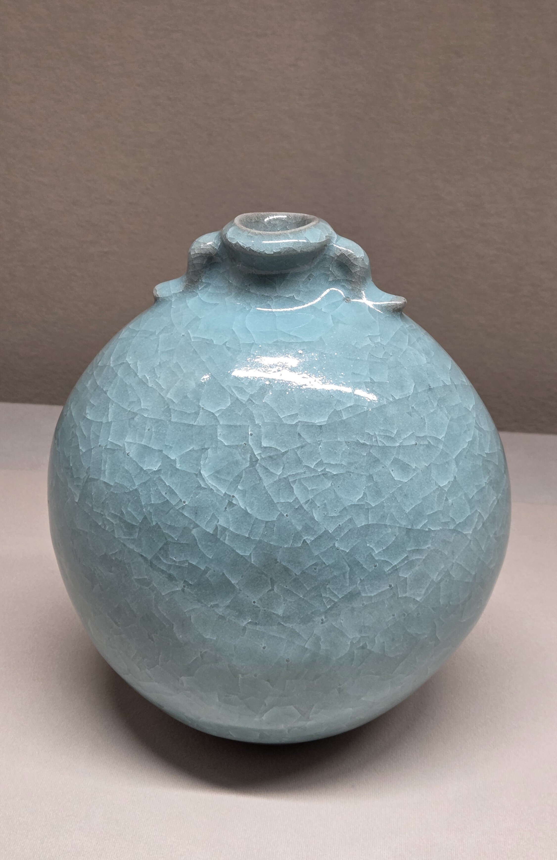 安宅コレクションの飛青磁花生｜iogimachi