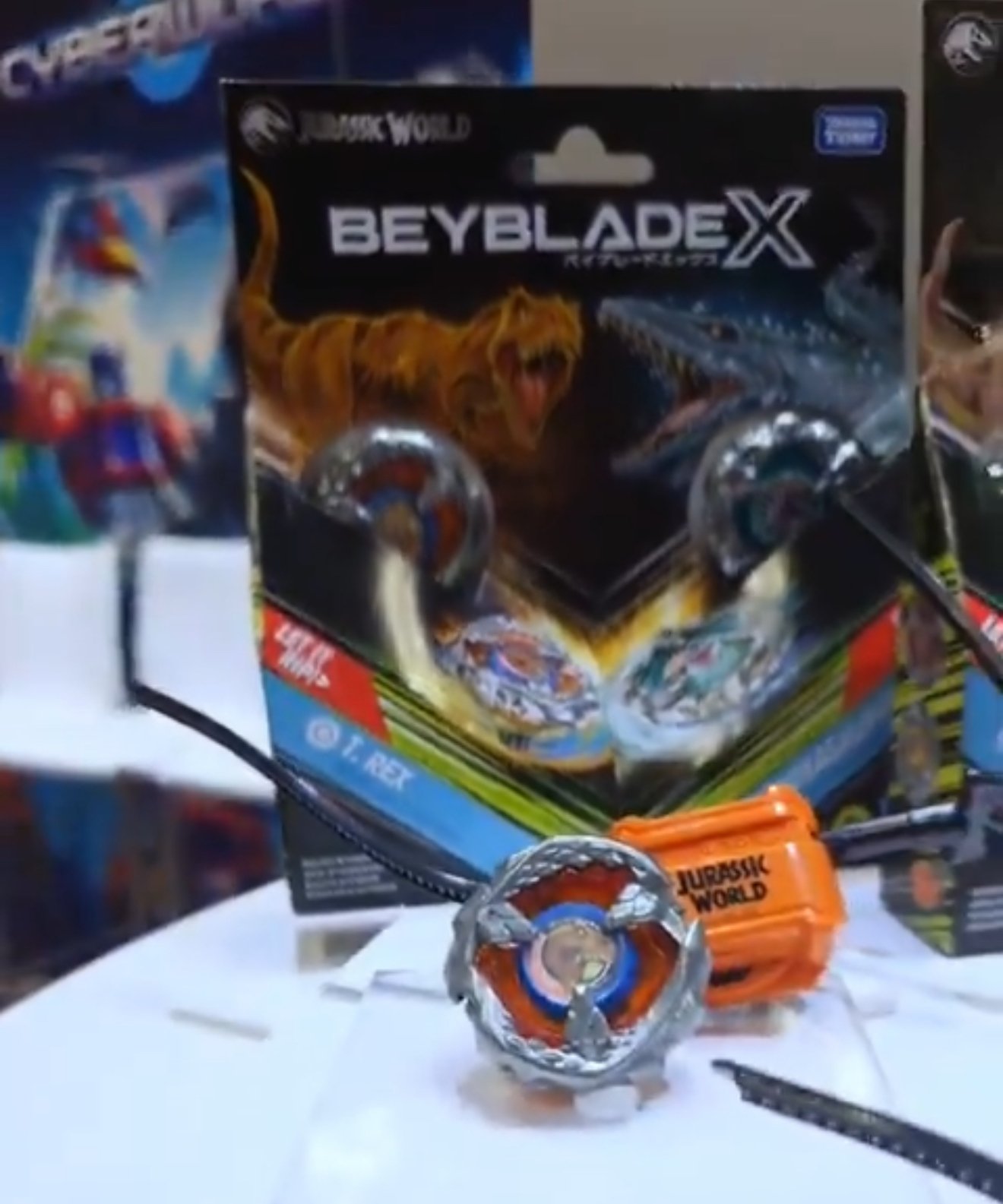 BEYBLADEX ベイブレードX : ジュラシックワールド×ベイブレードX