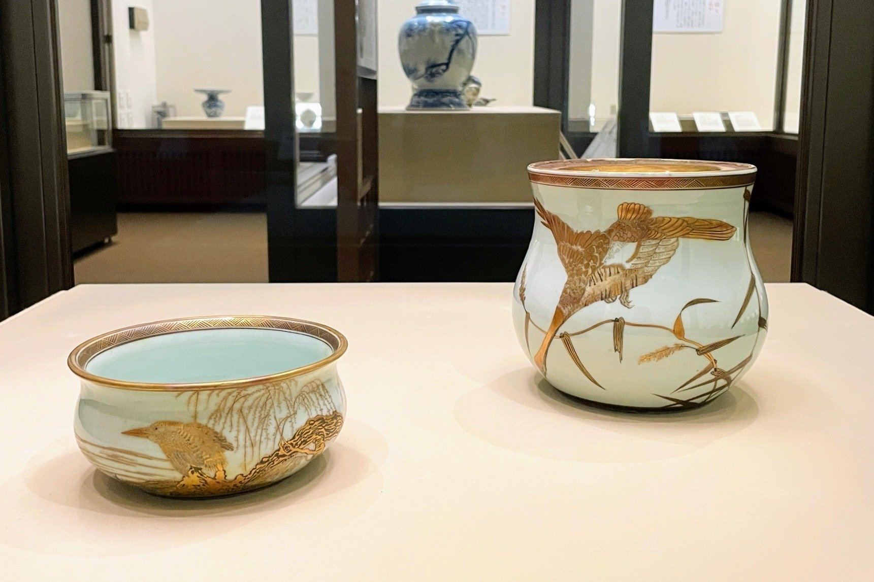 彦根城博物館の湖東焼と城下町、それに寅さん｜美術館とお寺と猫