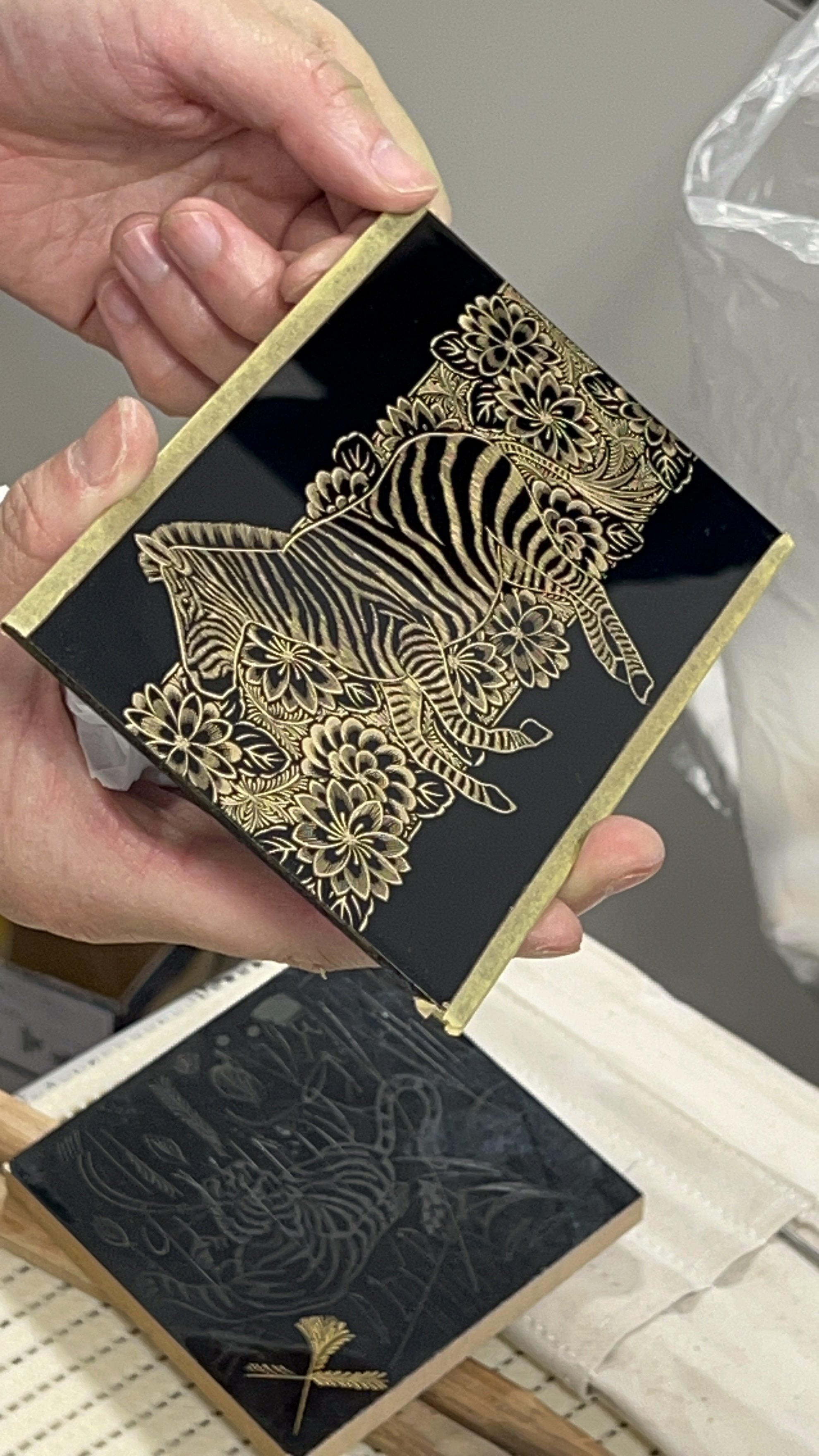 伝統工芸】沈金（ちんきん）という伝統工芸／テアワセ｜ヨコチデザイン