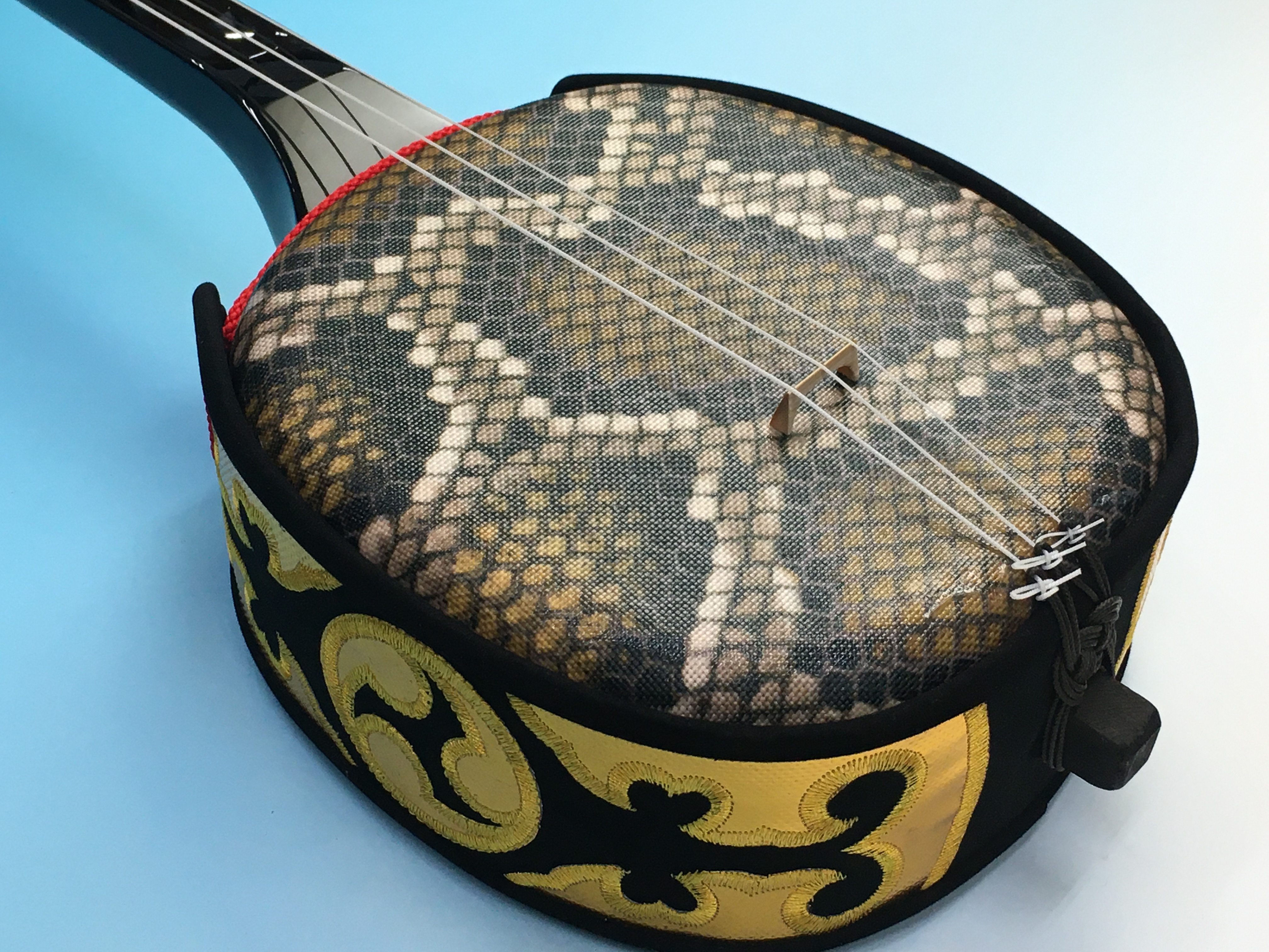 人工皮三線本体のみ – 池武当新垣三線店