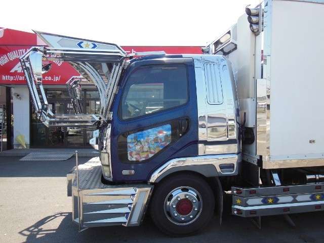 三菱 ファイター 冷蔵冷凍車 三菱製冷凍機搭載｜中古トラック・大型