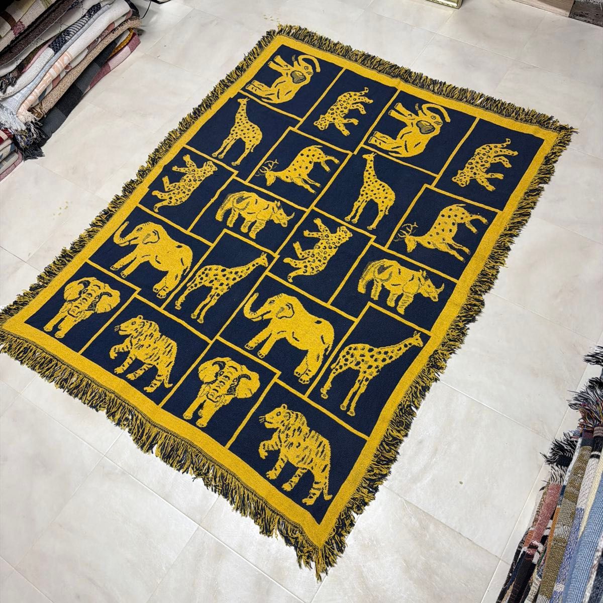 蝶々 てんとう虫 マルチカバー ソファカバー ヴィンテージラグ 174x132