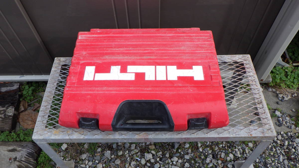 たり G-CUE × HEADLOCKSTUDIO 第2弾スーツバージョン たり G-CUE